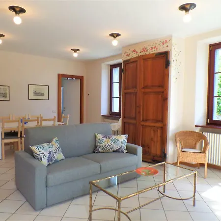La Verbanella Apartment *